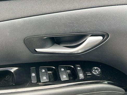 Used 2023 Hyundai Tucson Limited image 26