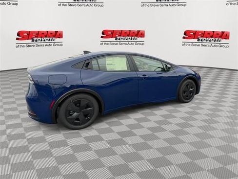 New 2026 Toyota Prius Plug-In Hybrid FWD image 10