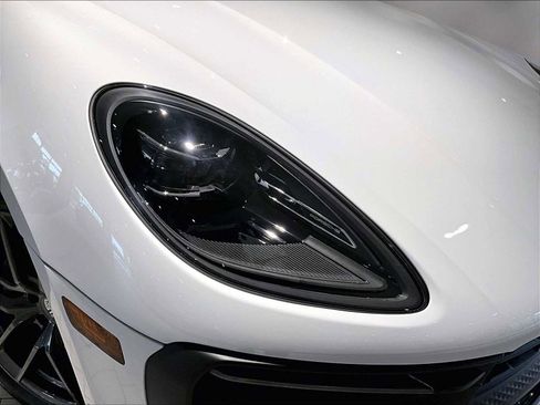 New 2026 Porsche Macan Turbo image 12
