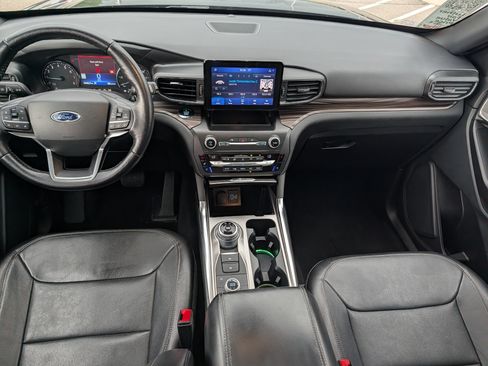 Used 2020 Ford Explorer Limited AWD/4WD image 10