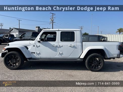 Used 2021 Jeep Gladiator Overland image 7