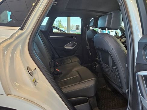 Used 2020 Audi Q3 2.0T Premium Plus w/ Premium Plus Package image 28