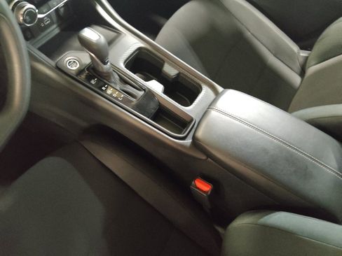 Used 2025 Nissan Sentra S FWD image 26