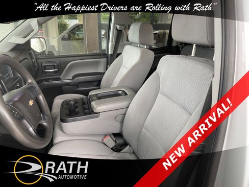 Used 2018 Chevrolet Silverado 1500 W/T w/ WT Convenience Package AWD/4WD image 11