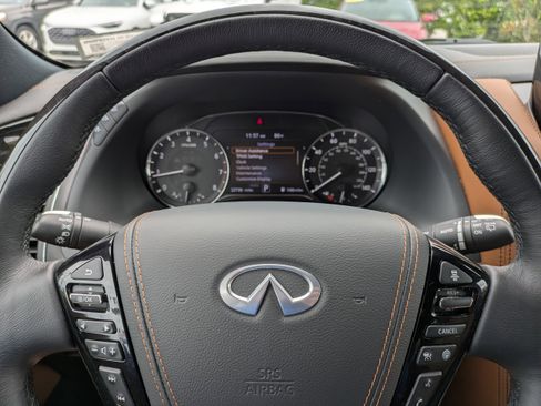 Used 2022 INFINITI QX80 Sensory w/ Cargo Package AWD/4WD image 30