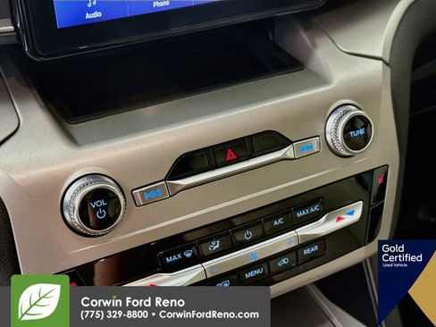 Certified 2022 Ford Explorer XLT w/ Equipment Group 202A AWD/4WD image 19