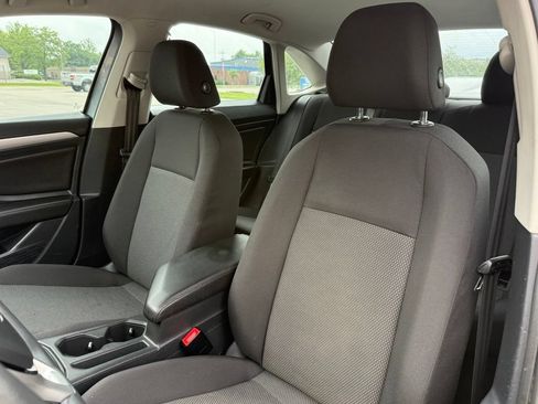 Used 2019 Volkswagen Jetta S w/ Driver Assistance Package FWD image 11