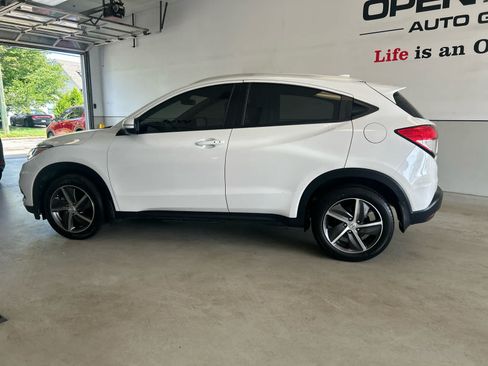 Used 2022 Honda HR-V EX image 3