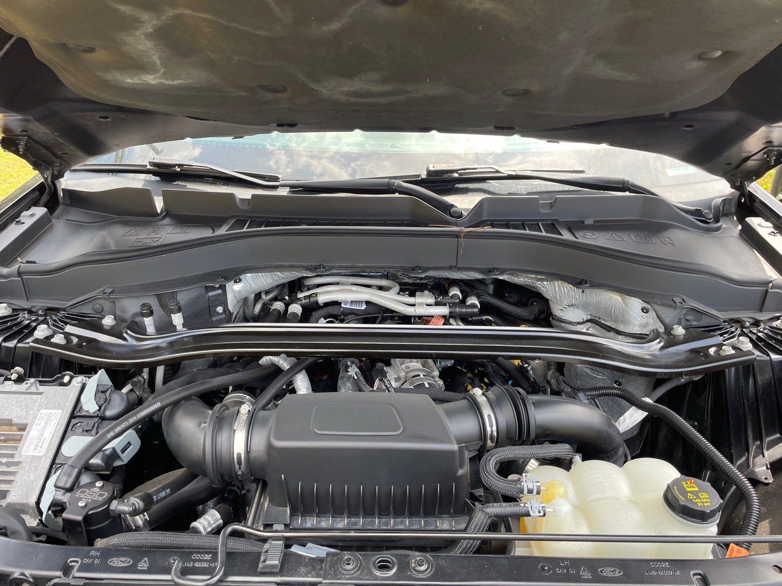 Used 2020 Ford Explorer Platinum AWD/4WD image 19