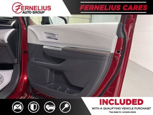 Used 2021 Toyota Sienna XSE AWD/4WD image 16