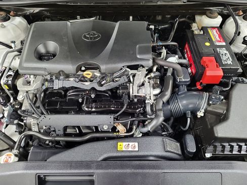 Used 2019 Toyota Camry SE image 30