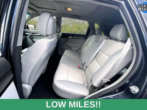 Used 2013 Kia Sorento LX FWD image 23