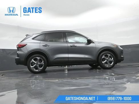 Used 2025 Ford Escape ST-Line AWD/4WD image 38