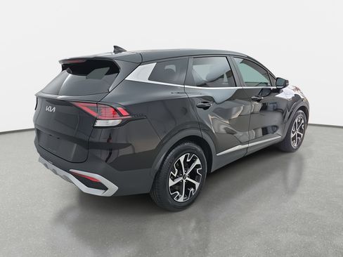 Used 2024 Kia Sportage EX image 3