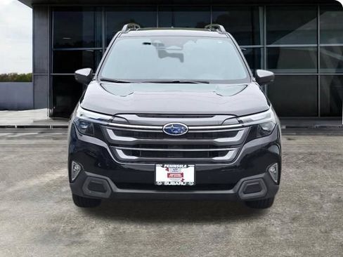 Certified 2025 Subaru Forester Limited AWD/4WD image 5