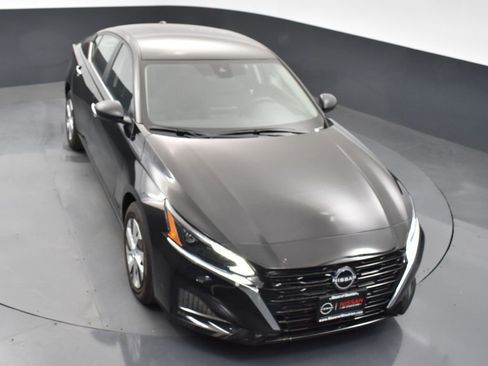 Used 2025 Nissan Altima 2.5 S image 43