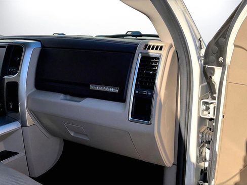 Used 2016 RAM 2500 Laramie w/ Convenience Group image 19