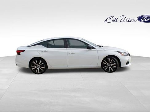 Used 2022 Nissan Altima 2.5 SR image 4