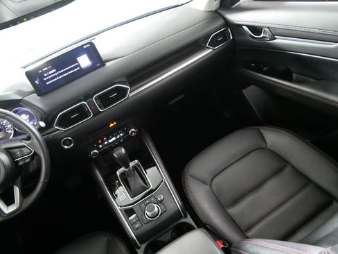 Used 2023 MAZDA CX-5 Carbon Edition image 11
