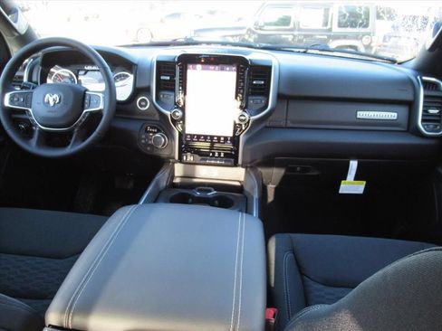 New 2026 RAM 1500 Big Horn AWD/4WD image 13