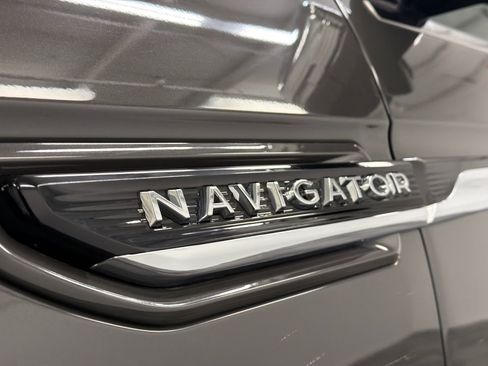 Certified 2023 Lincoln Navigator Black Label AWD/4WD image 17