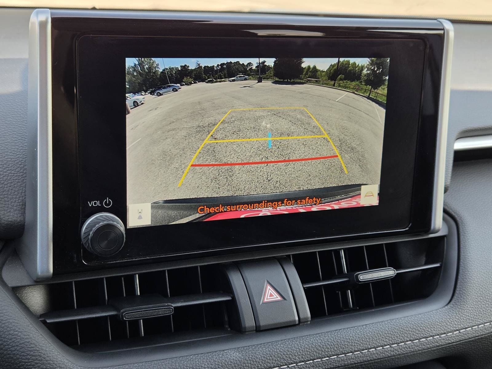 Used 2024 Toyota RAV4 XLE FWD image 17