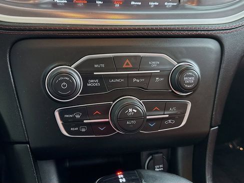Used 2022 Dodge Charger Scat Pack RWD image 31