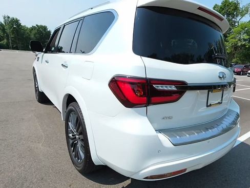 Certified 2023 INFINITI QX80 Premium Select w/ Cargo Package AWD/4WD image 4