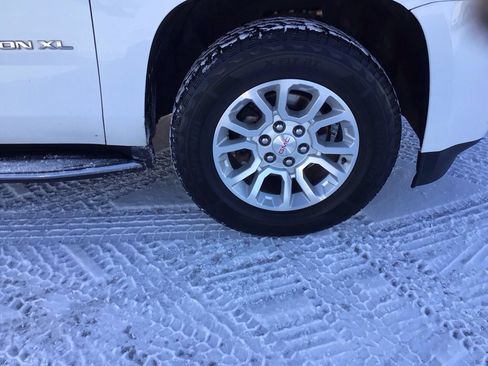 Used 2020 GMC Yukon XL SLT image 19