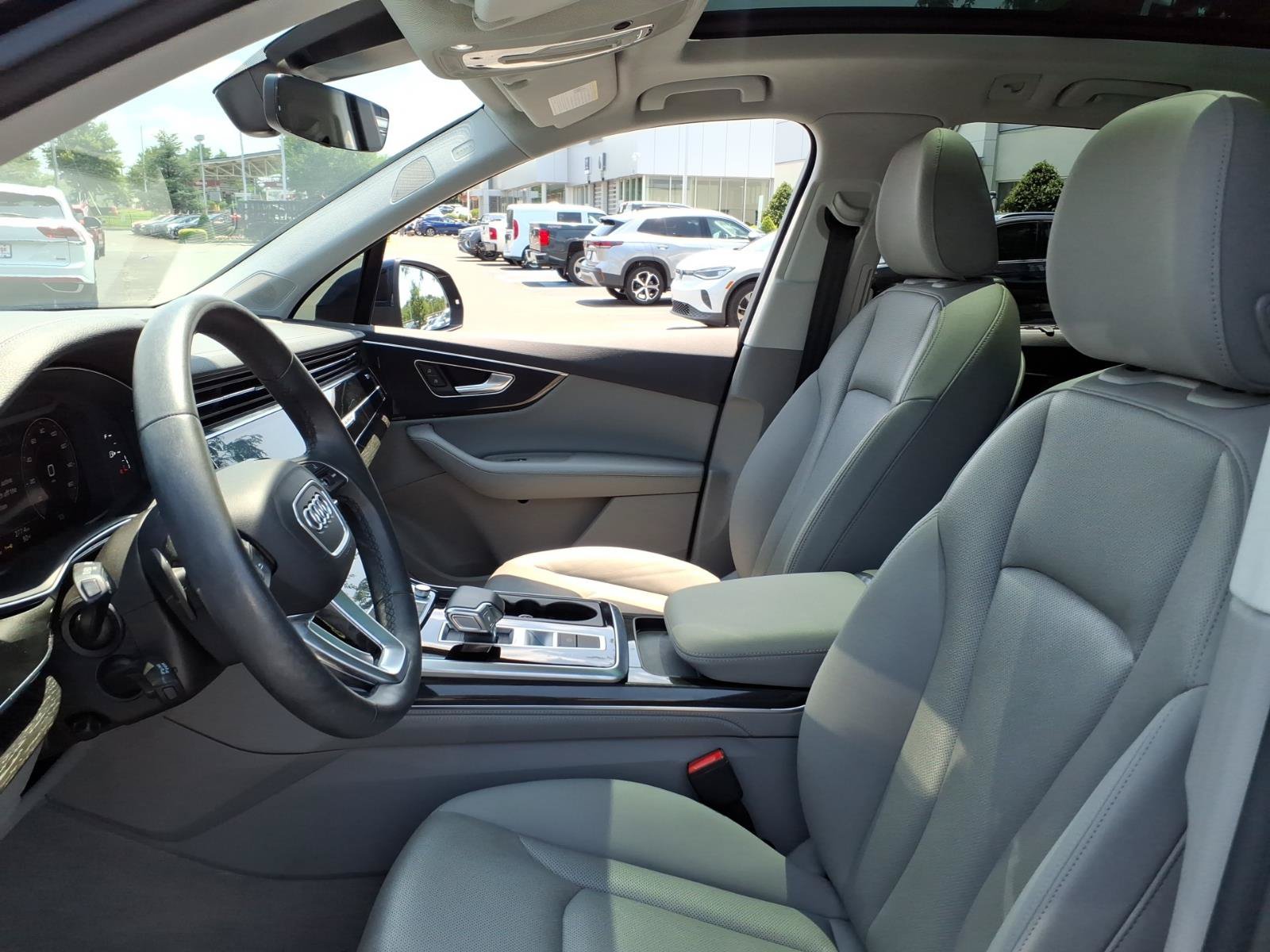 Used 2023 Audi Q7 3.0T Premium Plus AWD/4WD image 18