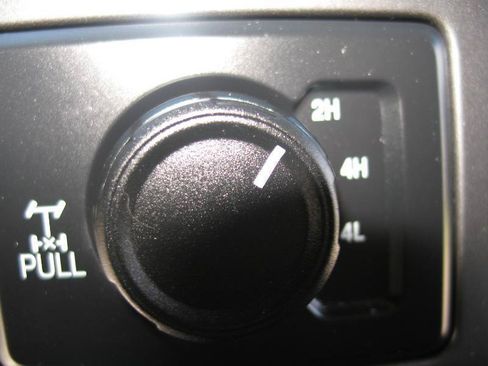 Used 2020 Ford F150 XLT w/ Equipment Group 302A Luxury AWD/4WD image 47