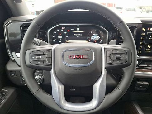 New 2026 GMC Sierra 1500 Elevation image 16