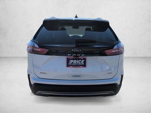 Certified 2024 Ford Edge SEL w/ Convenience Package image 6