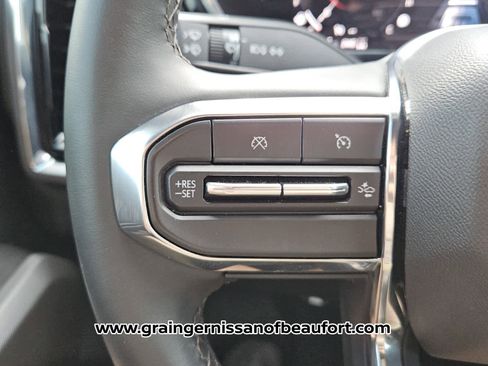 Used 2024 GMC Canyon Elevation w/ Convenience Package image 12