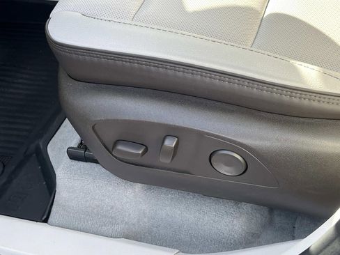 Used 2024 GMC Acadia Denali w/ Super Cruise Package image 32