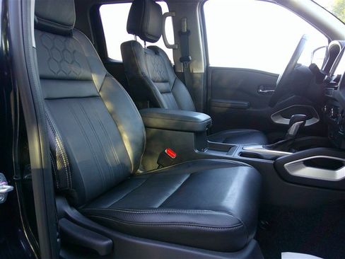 Used 2024 Nissan Frontier SL w/ Technology Package image 22