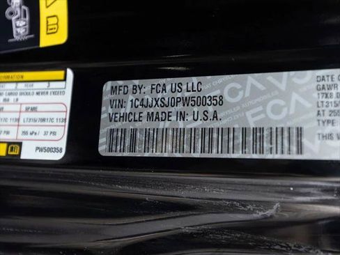 Certified 2023 Jeep Wrangler Unlimited Rubicon 392 w/ Xtreme Recon 35" Tire Package AWD/4WD image 16