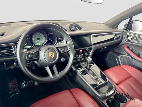 Used 2024 Porsche Macan S w/ Premium Plus Package AWD/4WD image 30