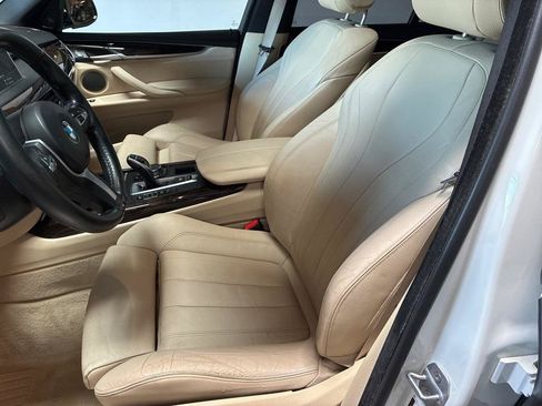 Used 2015 BMW X5 xDrive50i AWD/4WD image 47