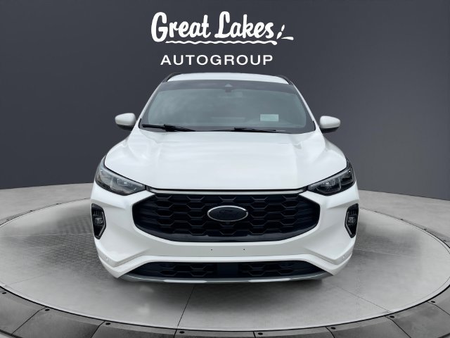 Used 2023 Ford Escape ST-Line Elite w/ Premium Technology Package AWD/4WD image 8