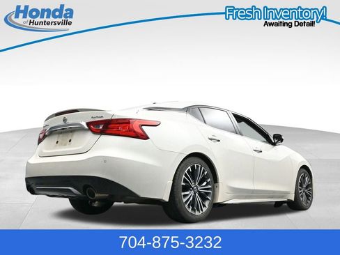 Used 2017 Nissan Maxima Platinum w/ Medallion Package FWD image 24