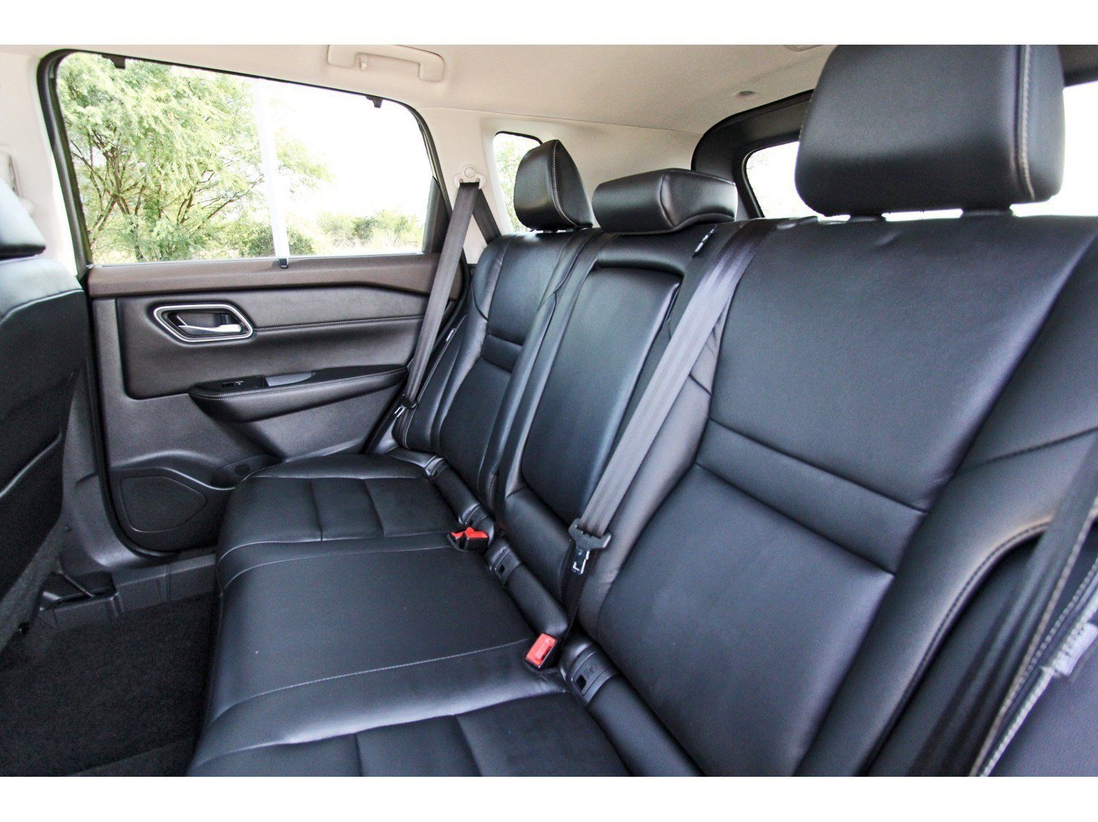 Used 2021 Nissan Rogue SL FWD image 31