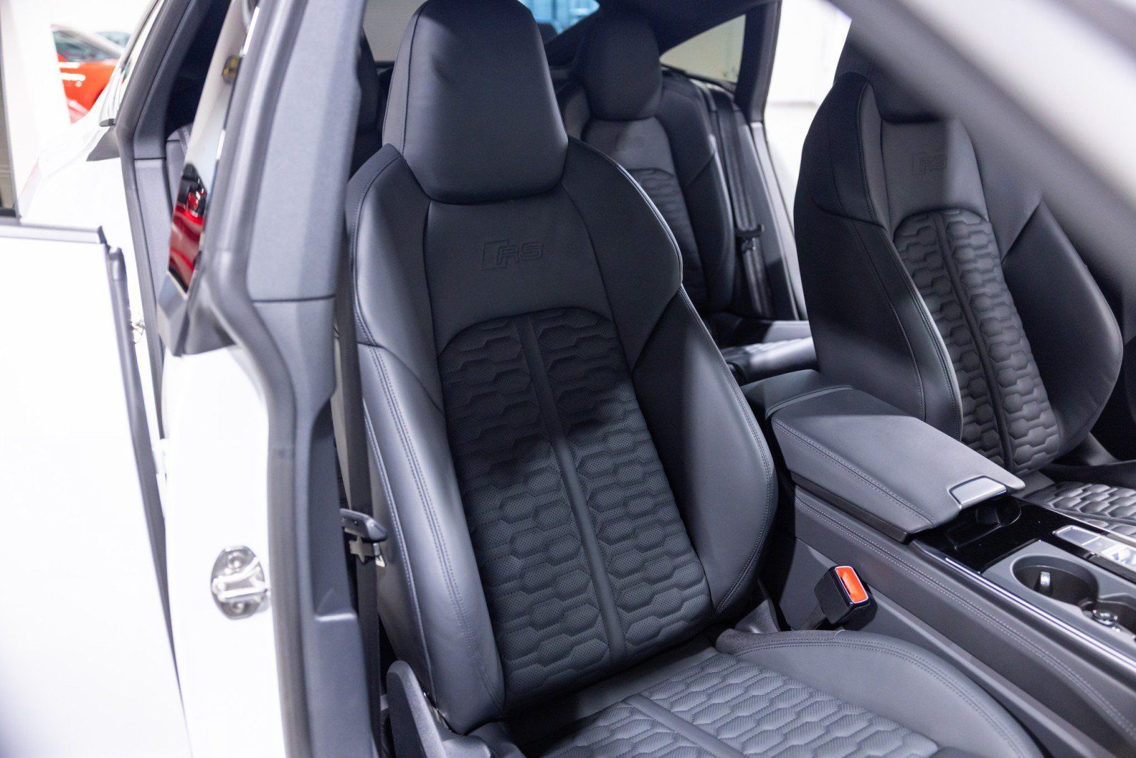 Used 2025 Audi RS 7 Performance w/ Executive Package AWD/4WD image 30