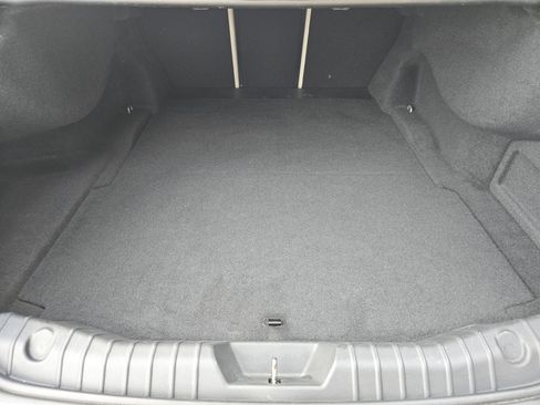 Used 2017 Jaguar XF Prestige image 34