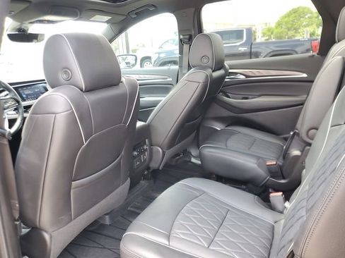 Used 2023 Buick Enclave Avenir FWD image 13