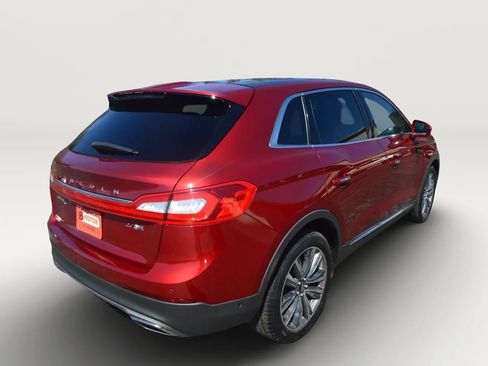 Used 2016 Lincoln MKX Reserve w/ Technology Package AWD/4WD image 8