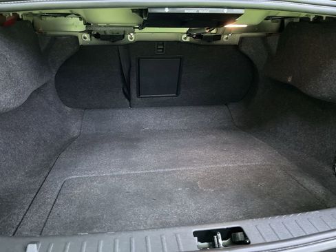 Used 2018 Volvo S60 T5 Inscription Platinum image 29