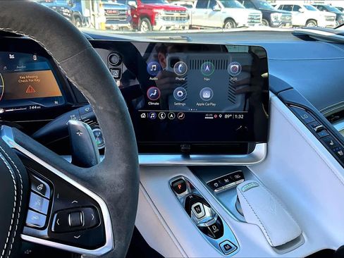 Used 2023 Chevrolet Corvette Stingray Premium Conv w/ Z51 Performance Package image 6