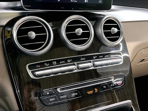 Used 2016 Mercedes-Benz GLC 300 image 33