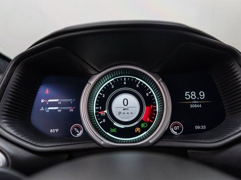 Used 2018 Aston Martin DB11 V12 image 98